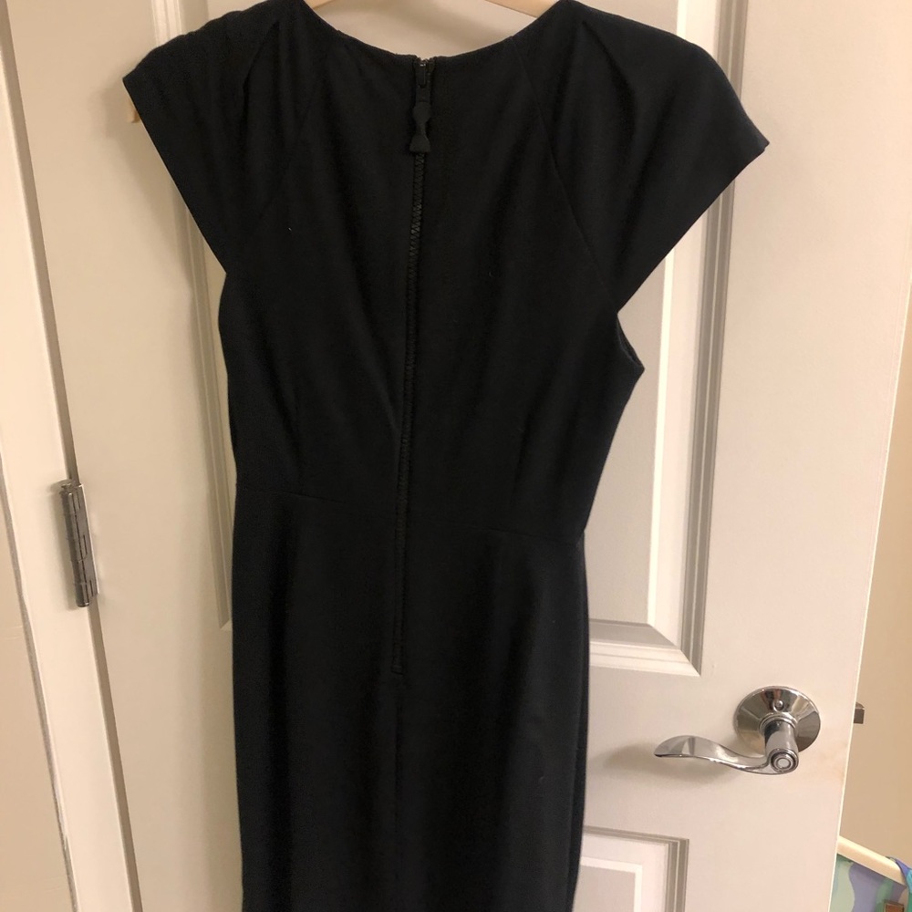 Cute Kate spade little black dress; scoop neck, cap shoulder and zip black